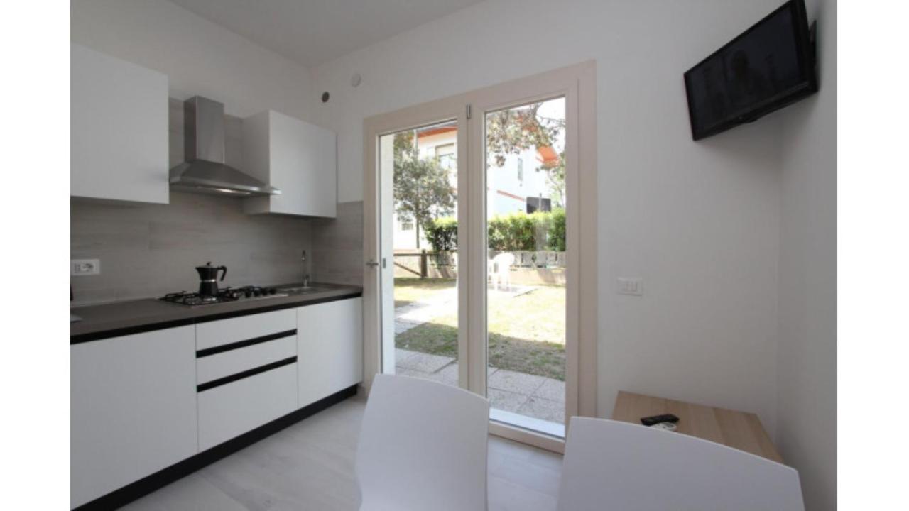 Two Bedrooms With Garden 600 Meters From The - By Beahost *