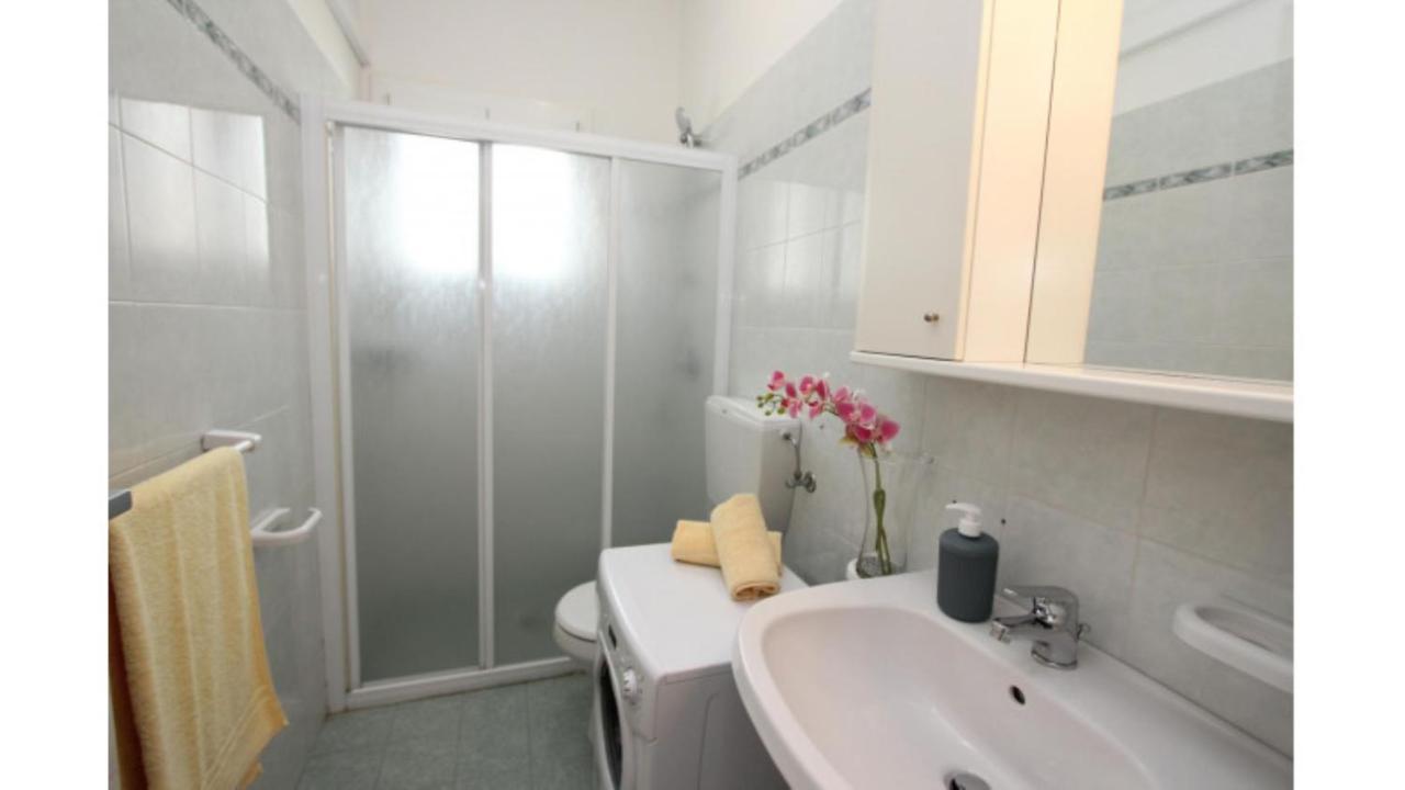 Appartamento Two Bedrooms With Garden 600 Meters From The - By Beahost *